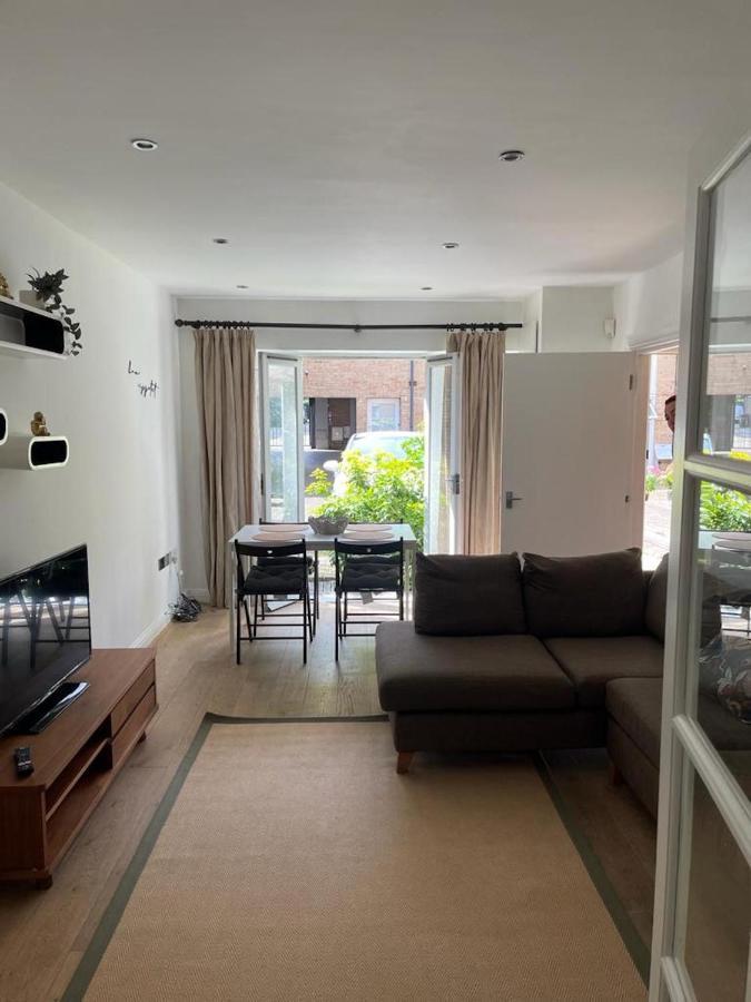 Second Nest Islington Town House