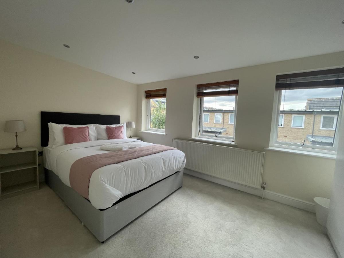 Second Nest Islington Town House