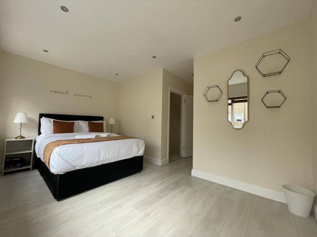Second Nest Islington Town House *