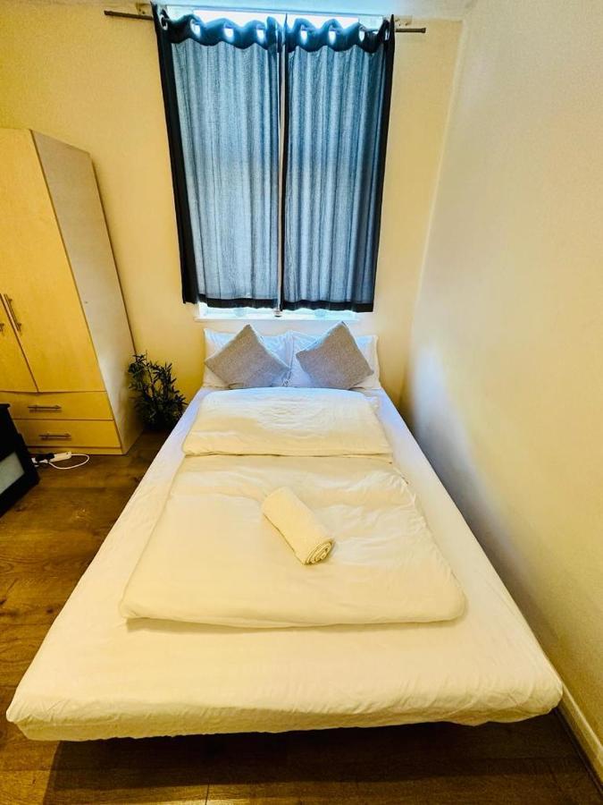 Apartment Premium Studio Flat In Central *