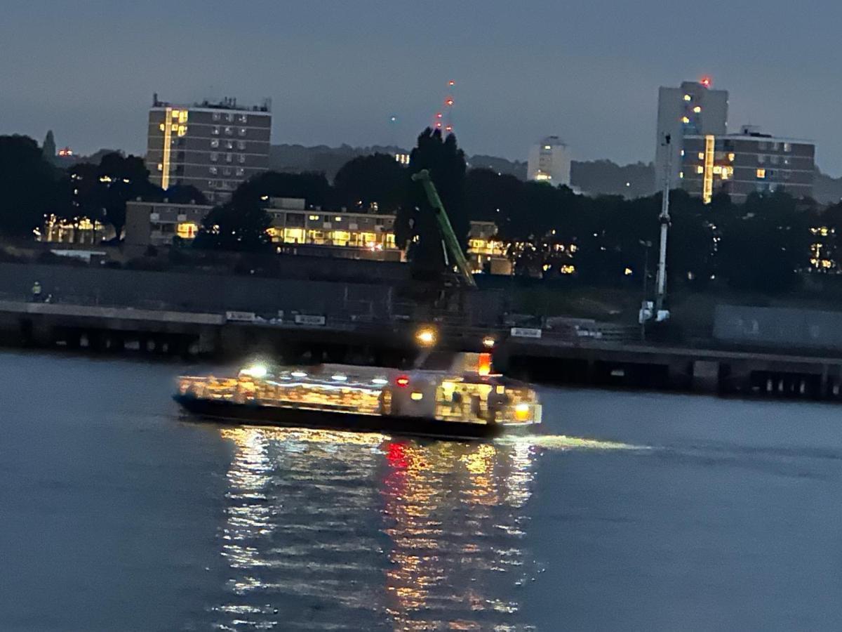 River Views From Canary Wharf