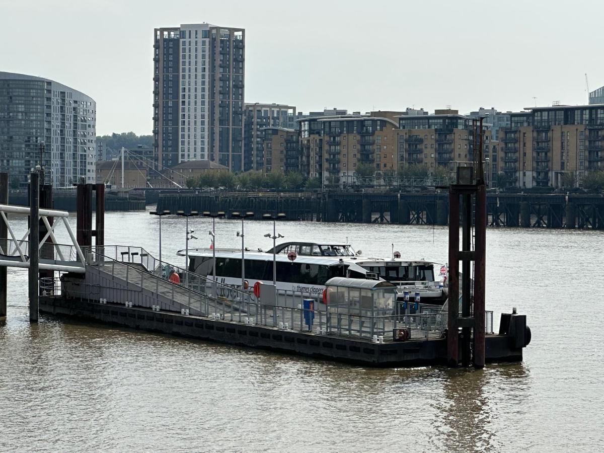 Apartamento River Views From Canary Wharf *