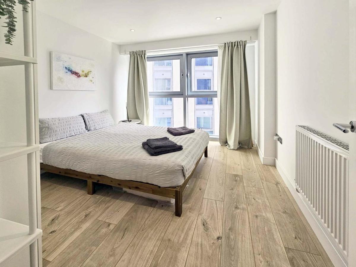 Beautiful 2 Bedroom Flat In Battersea Londres
