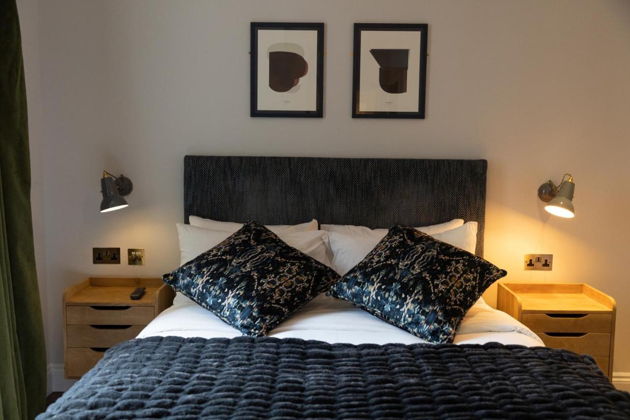 The Knight Of Nottinghill Hotel *