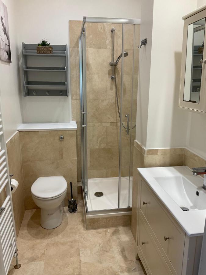 Apartment 2 Bed From 41 London