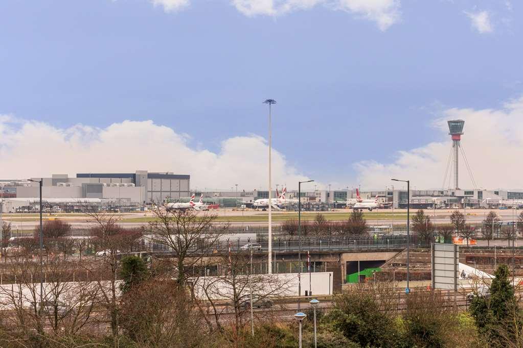 Radisson Red Heathrow * Londres