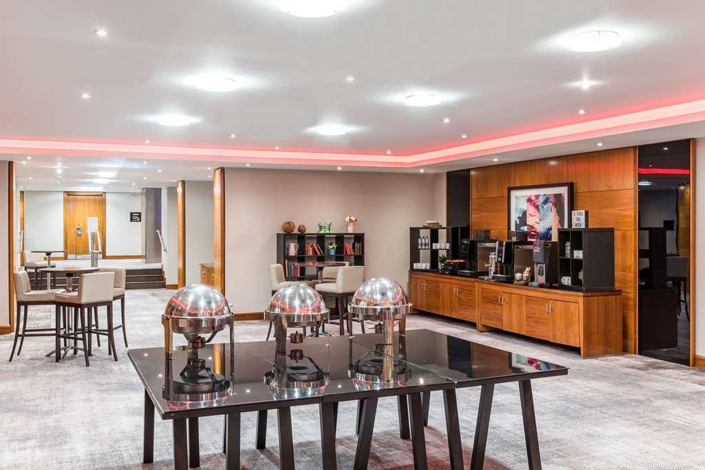 Radisson Red Heathrow * Londres