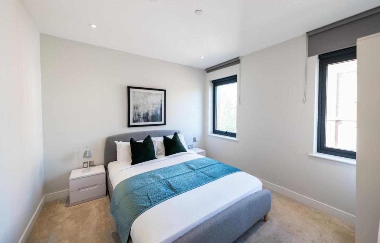 The Hampstead Hideout - Glamorous 3bdr Flat With Balcony Apartamento
