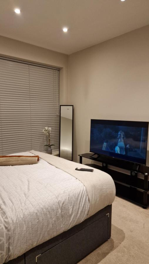 Apartment 2 London