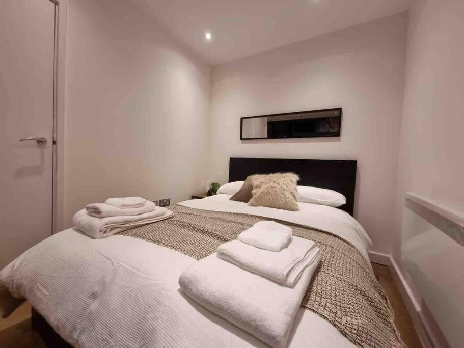Charming Studio In Bricklane Apartment *