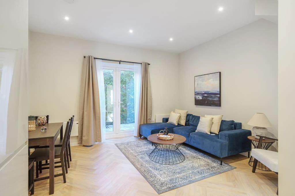 Cosy Tooting Retreat: 2-bed Gem * Londres