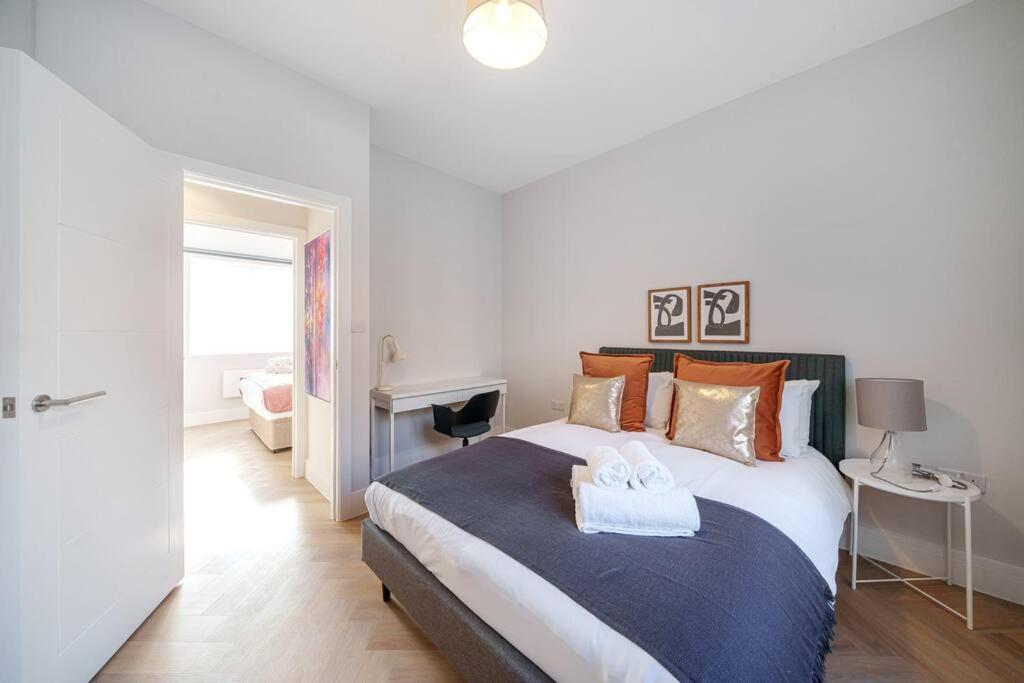 Cosy Tooting Retreat: 2-bed Gem