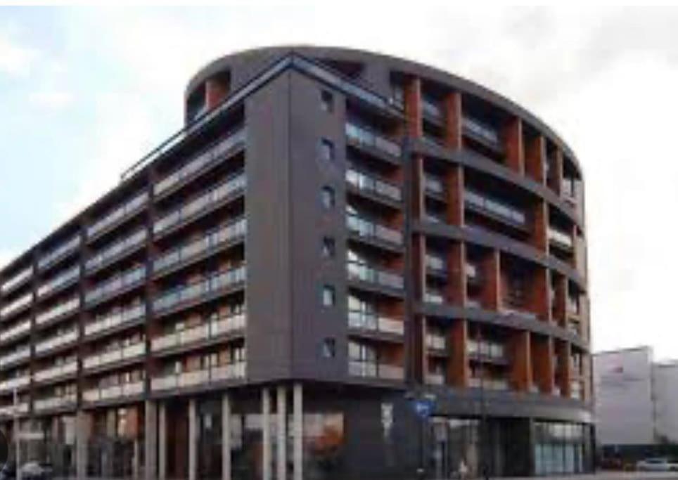 Apartamento O2 Excel Airport *