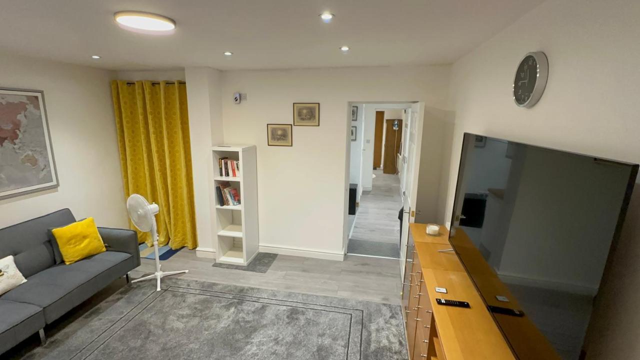 Entire One Double Bedroom Apartamento *