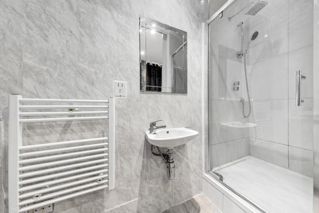 Harrods Knightsbridge 2 Bedroom Flat Kb15 Apartamento *