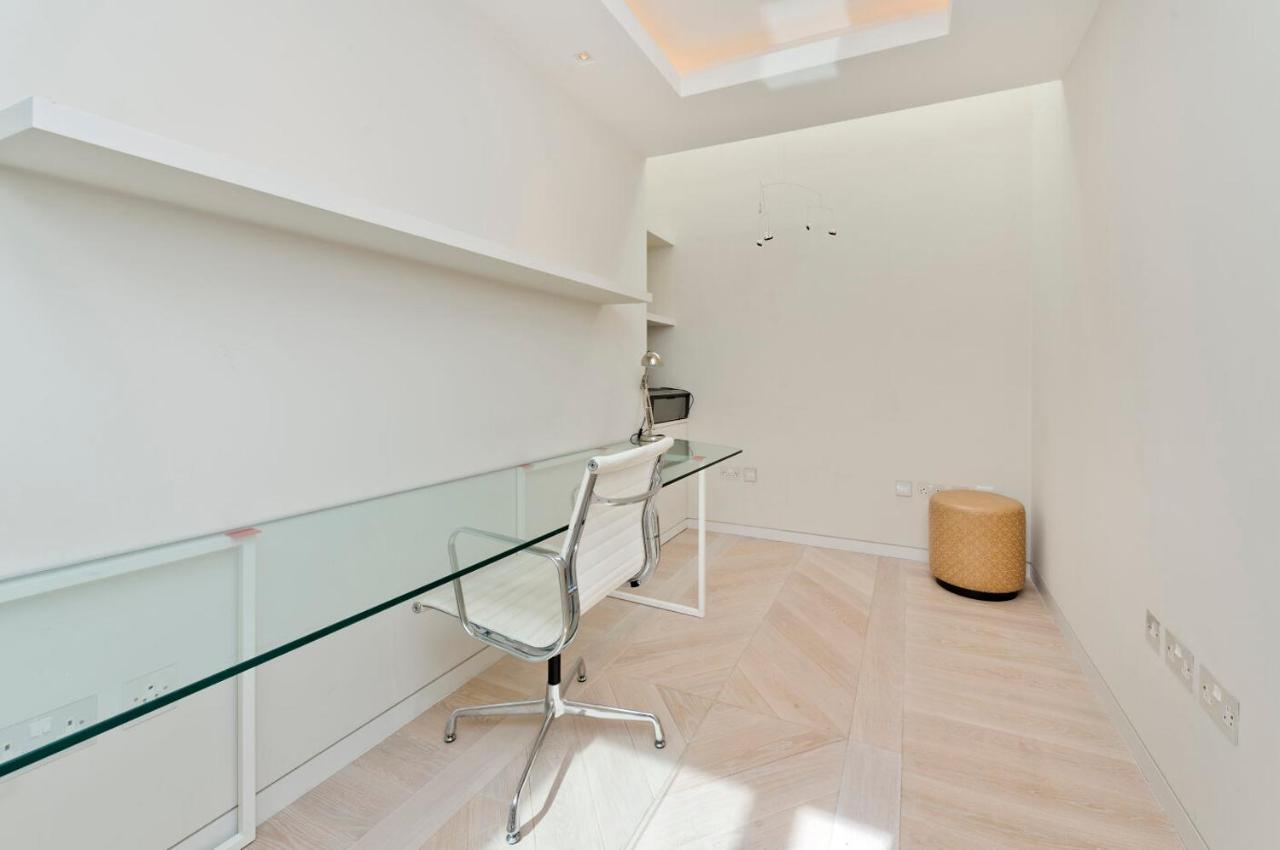 Amazing South Kensington Mews House By Underthedoormat Hébergement de vacances *