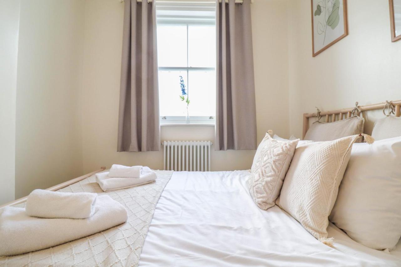 Apartamento Beautiful 2-Bedroom Flat Just Steps From Oval Station *