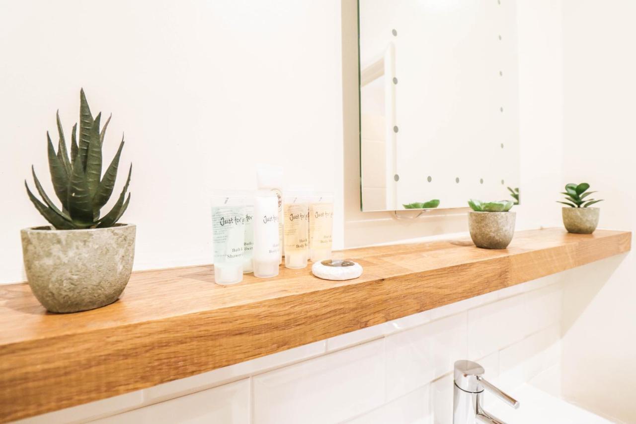 Apartamento Beautiful 2-Bedroom Flat Just Steps From Oval Station Londres