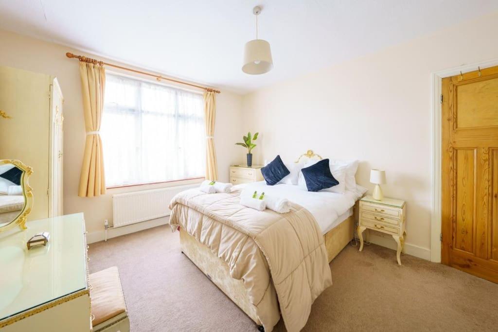 Appartement Wembley Arch View, 4-bed House, Drive For 2 Cars