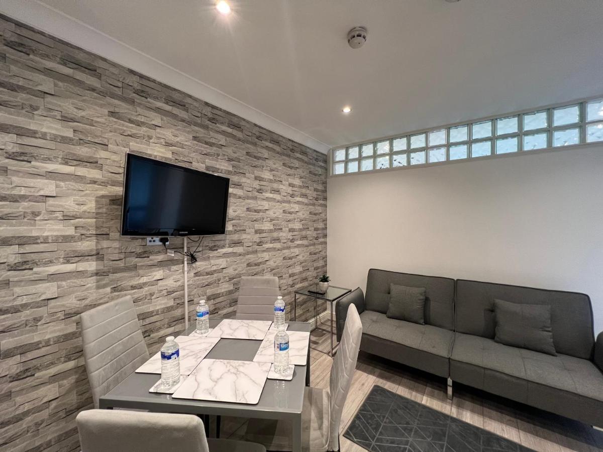 Lovely 2 Bedroom With Balcony - Appartement