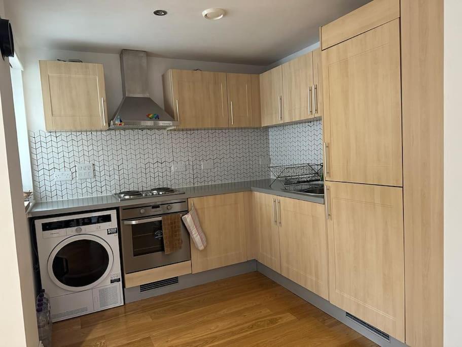 Apartamento Bright And Spacious Flat In Wimbledon, *