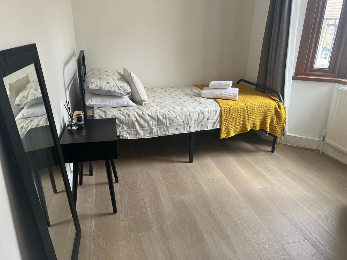 The Leyton Oasis Guest house London