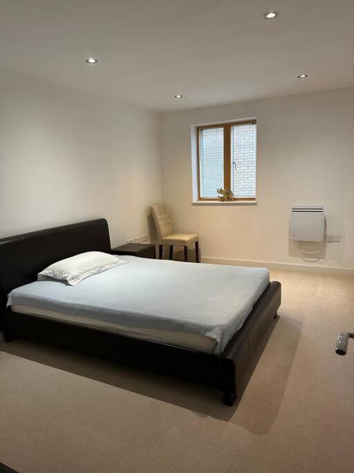 Bright And Spacious Flat In Wimbledon, Apartamento *