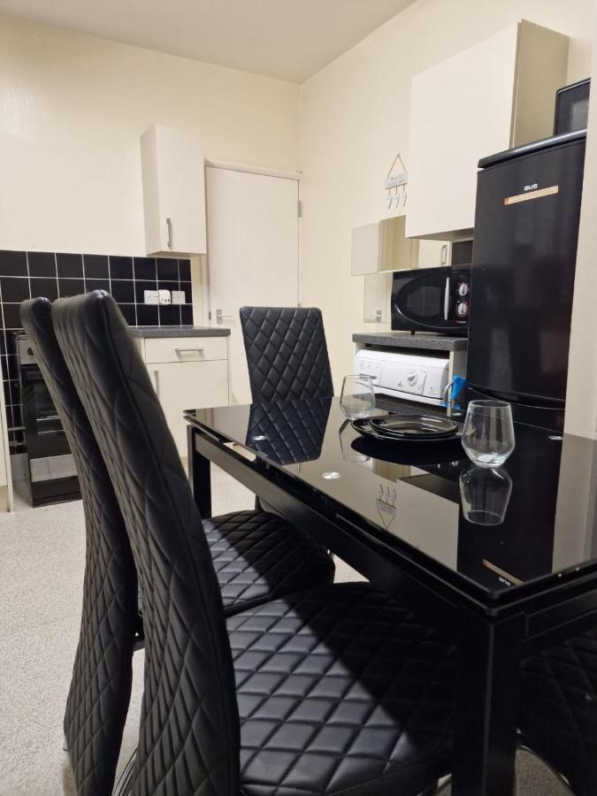Spacious And Homely One Bedroom Homestay London