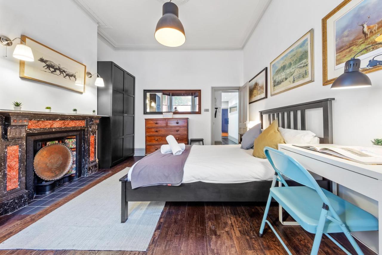 Quiet 2x Bedroom Victorian Terrace Flat + Garden * Londres