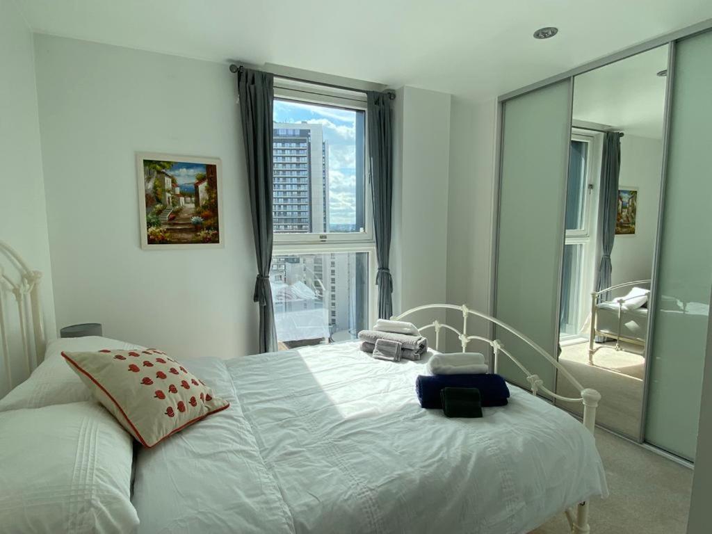 Morden 2bed2bath Zone2 City/river View Apartamento