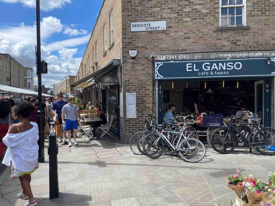 Cool Dalston Studio With Balcony And Gym * Londres