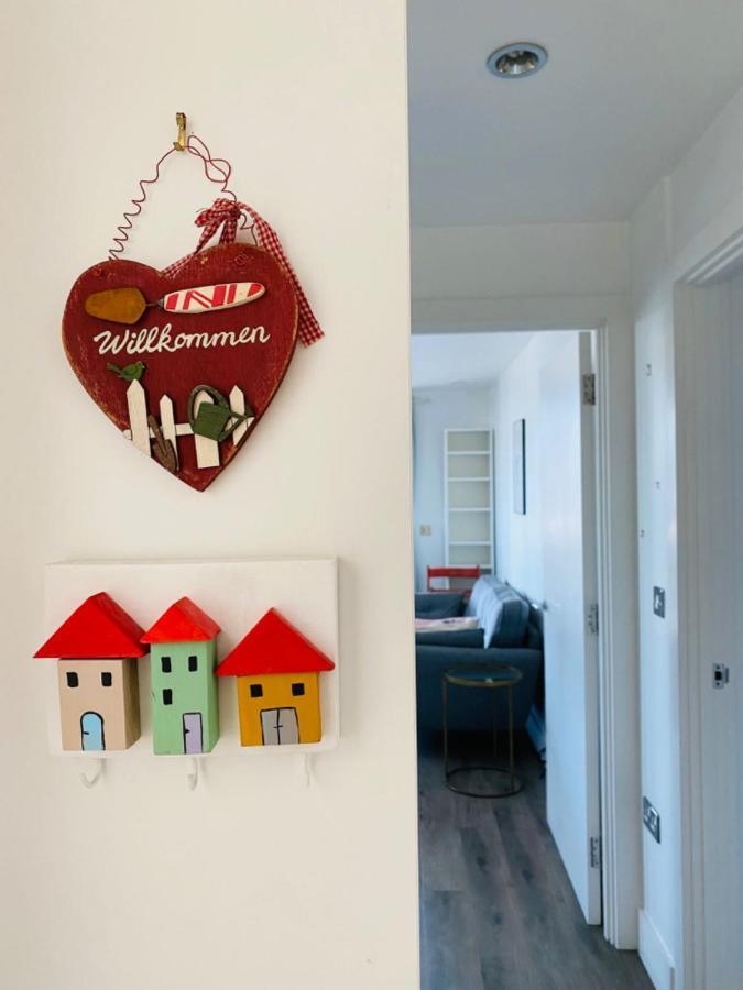 Morden 2bed2bath Zone2 City/river View * Londres