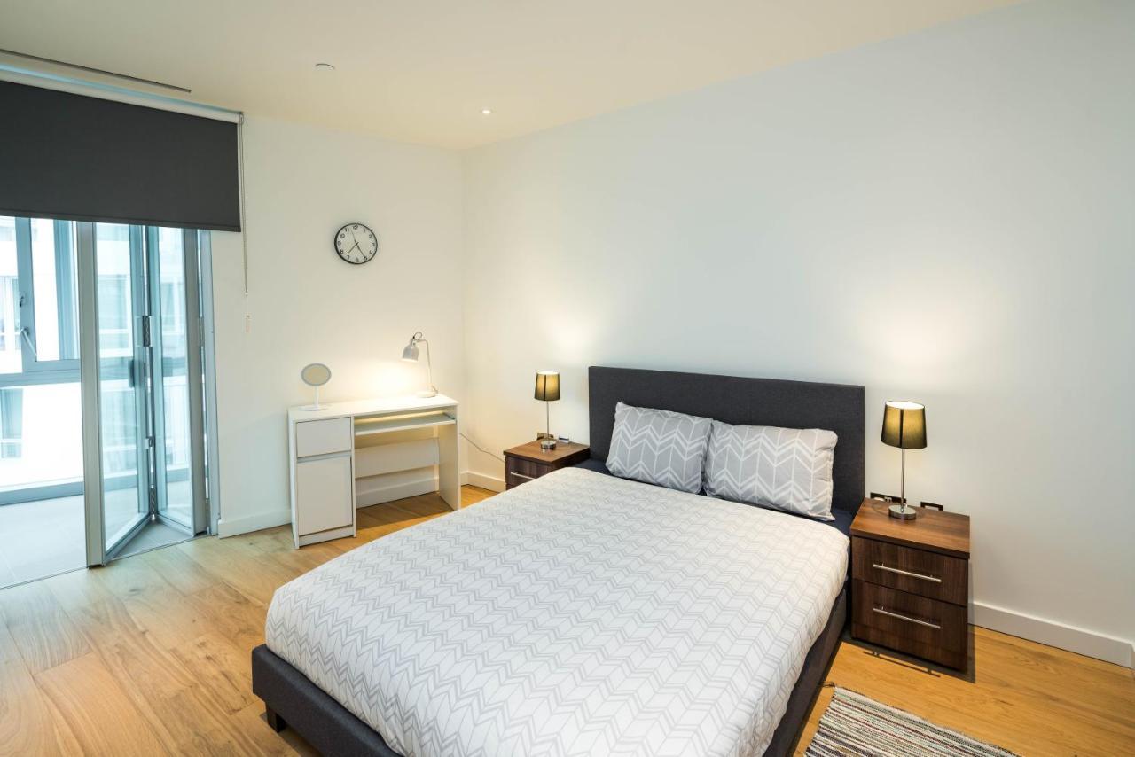Pico 2 Double Bedroom In Battersea London