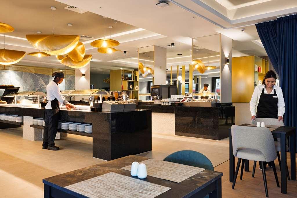 Hotel Riu Plaza Victoria