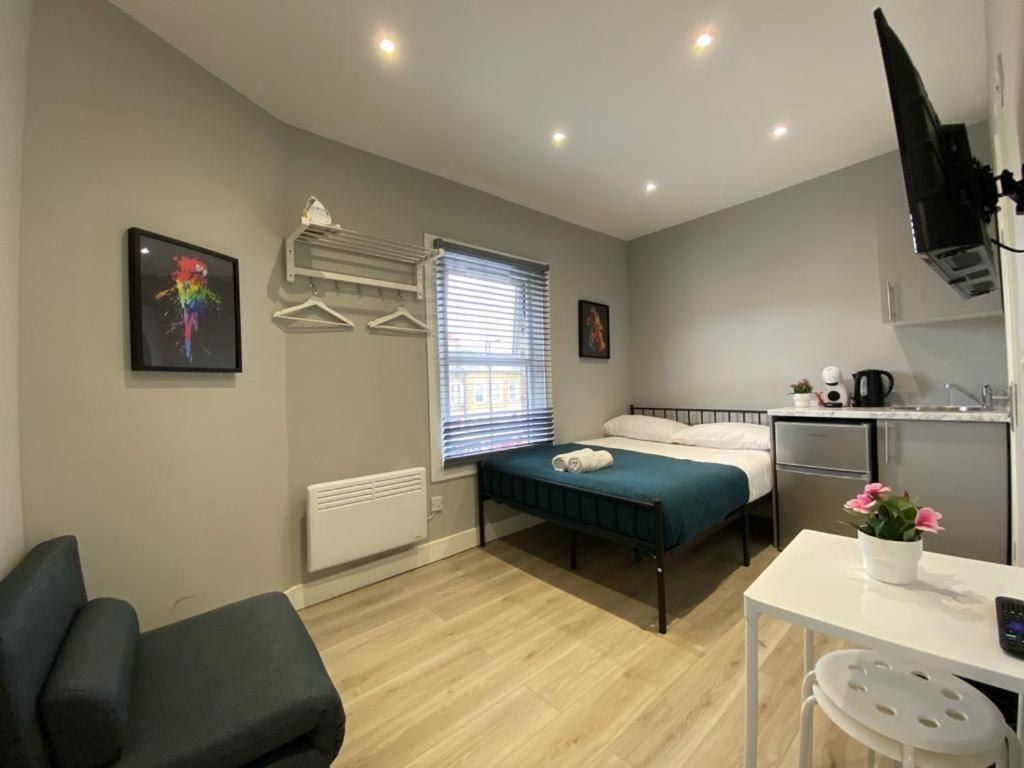 Holloway - Next To Emirates Stadium - Private Bathroom - Shared Kitchen Apartamento Londres