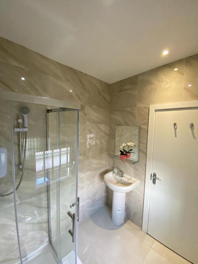Apartamento Holloway - Next To Emirates Stadium - Private Bathroom - Shared Kitchen *