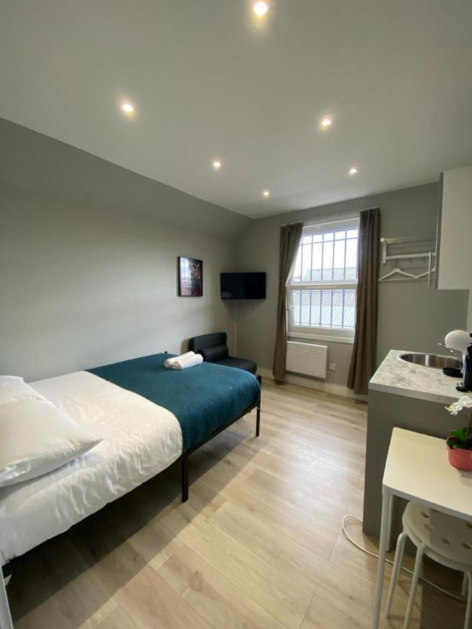 Holloway - Next To Emirates Stadium - Private Bathroom - Shared Kitchen Apartamento Londres