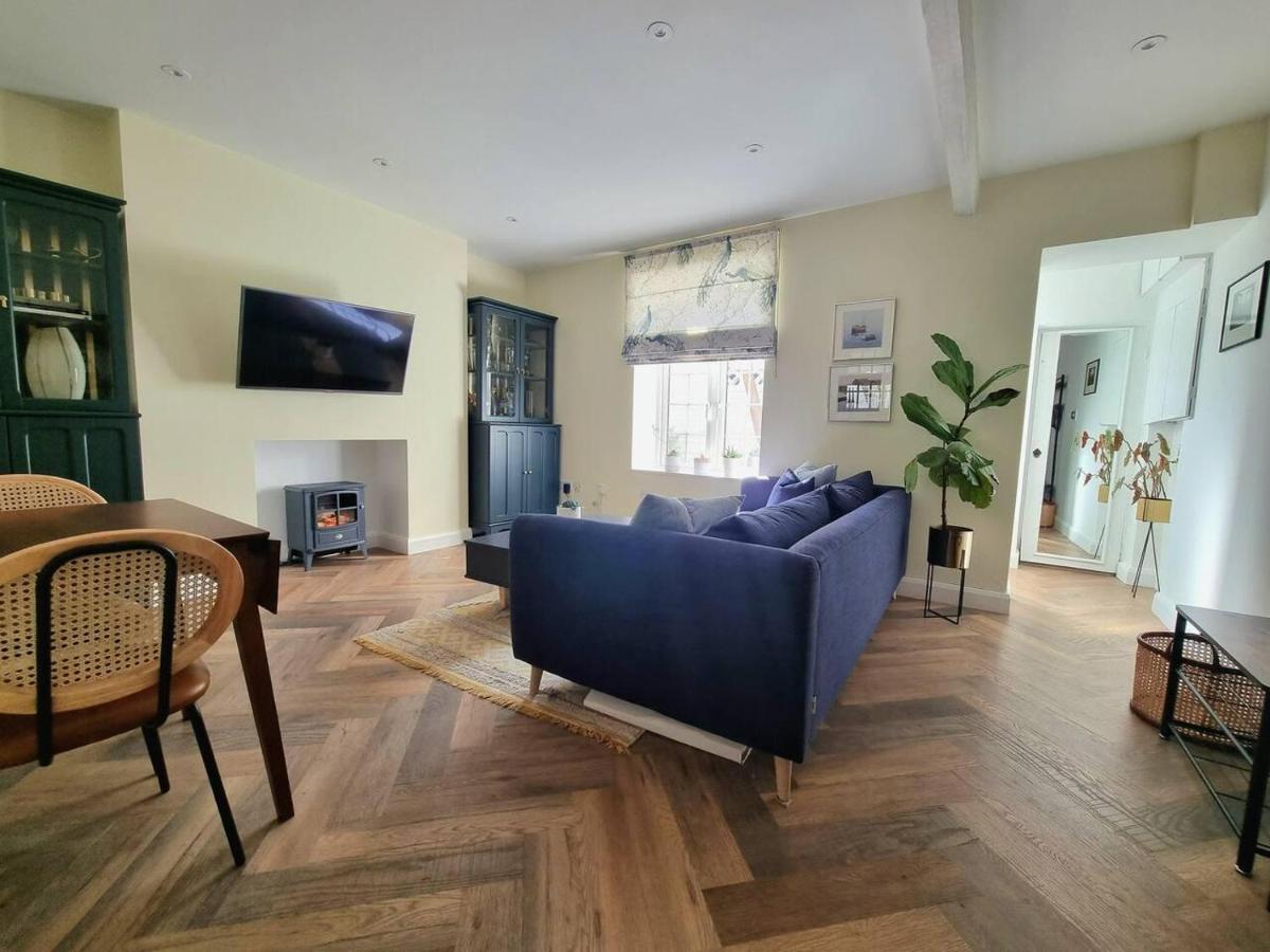 Appartement Spacious & Renovated 1-bed Garden Flat In Londres