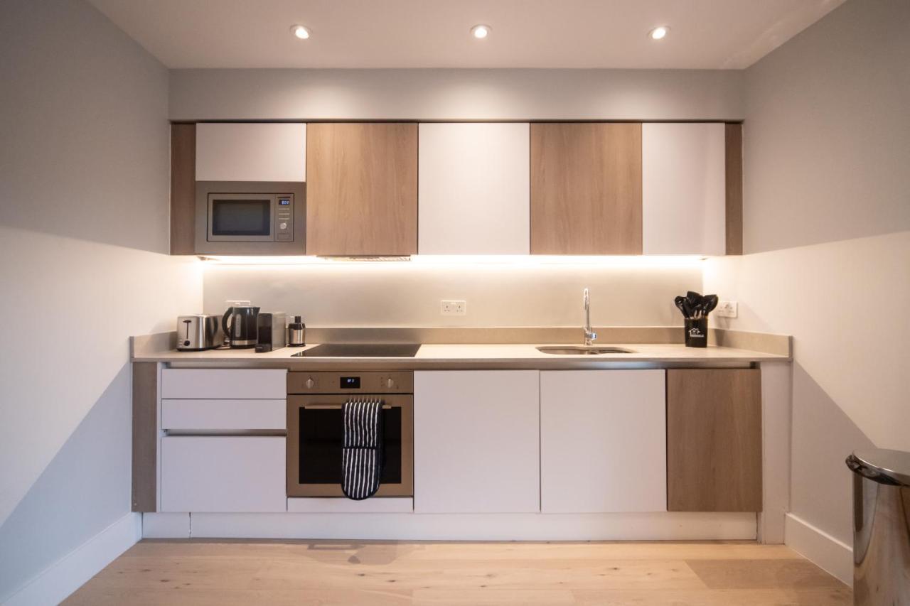 Palmer - Elephant & Castle Apartment *