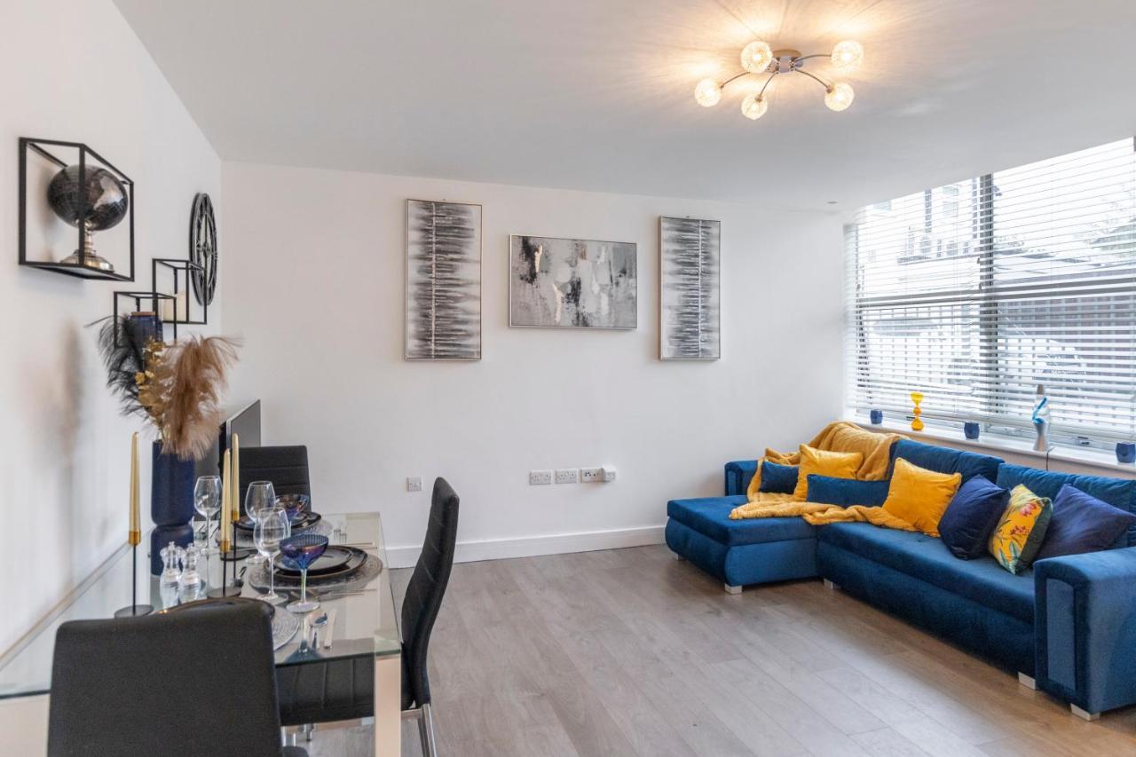 Modern Flat In Golders Londres