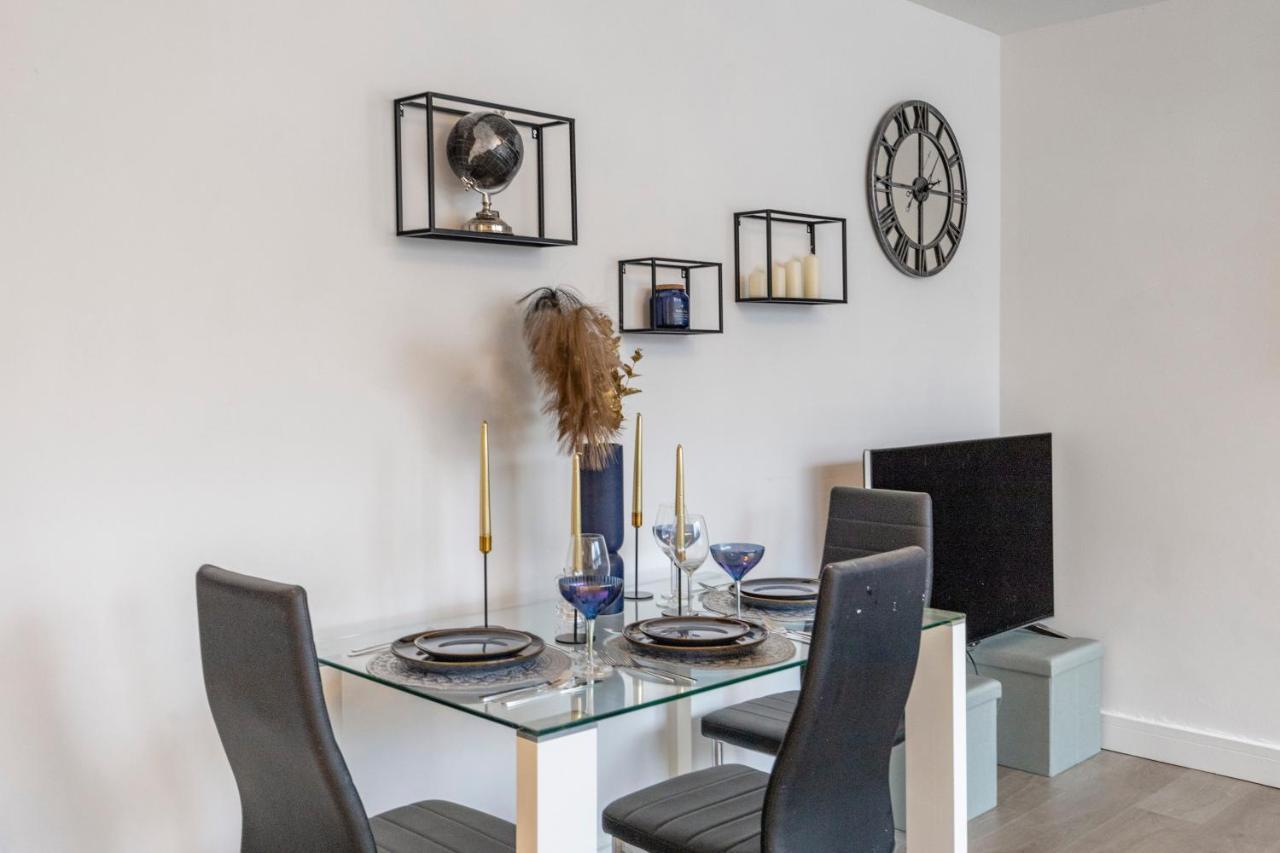 Modern Flat In Golders Apartment *