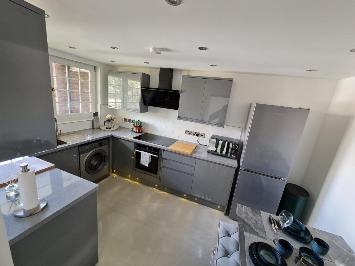 Luxury Limehouse *