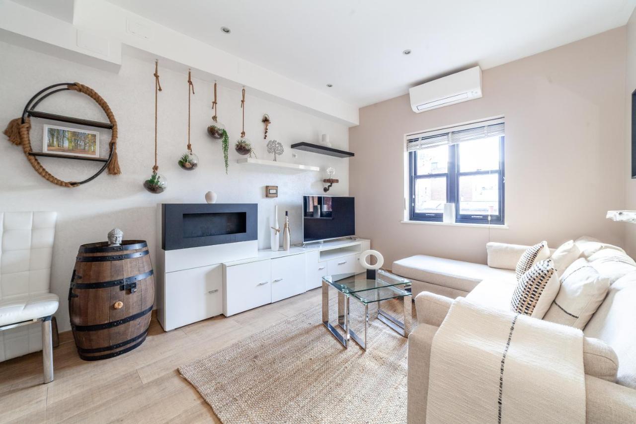 The Ravenscourt Park Collection Apartment *