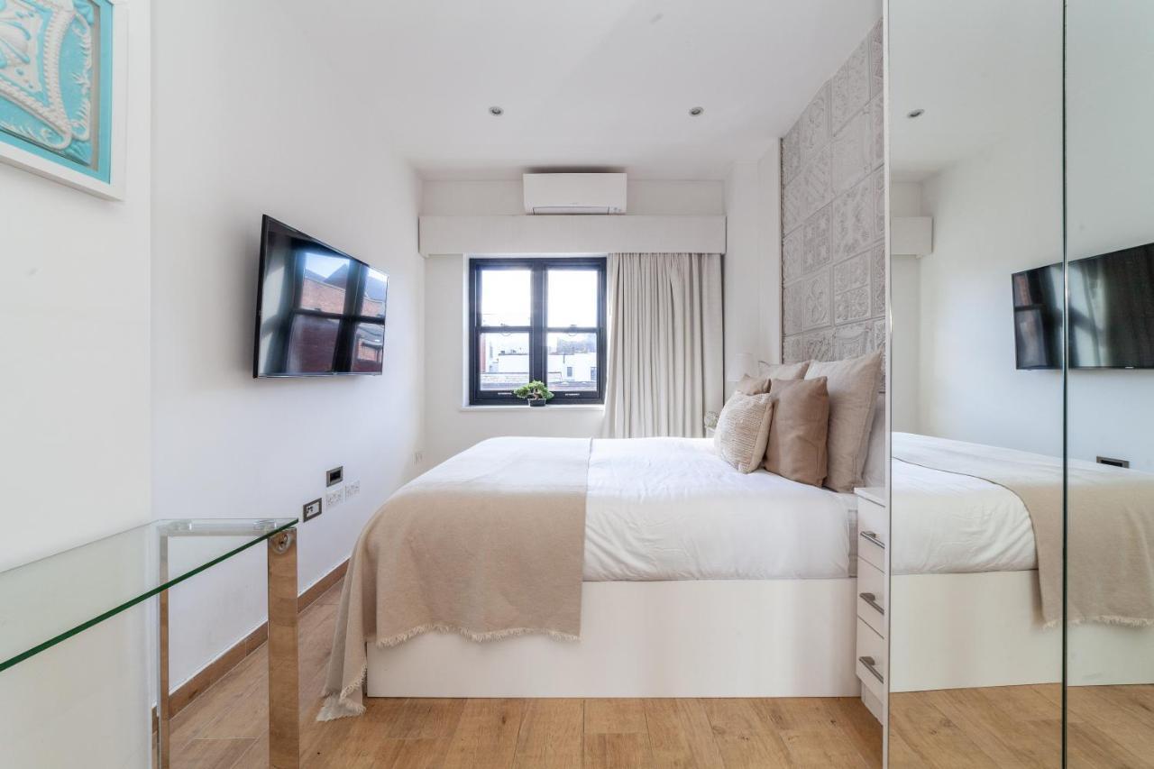 The Ravenscourt Park Collection Apartment *
