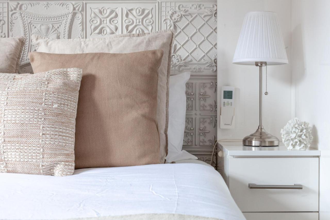 The Ravenscourt Park Collection London