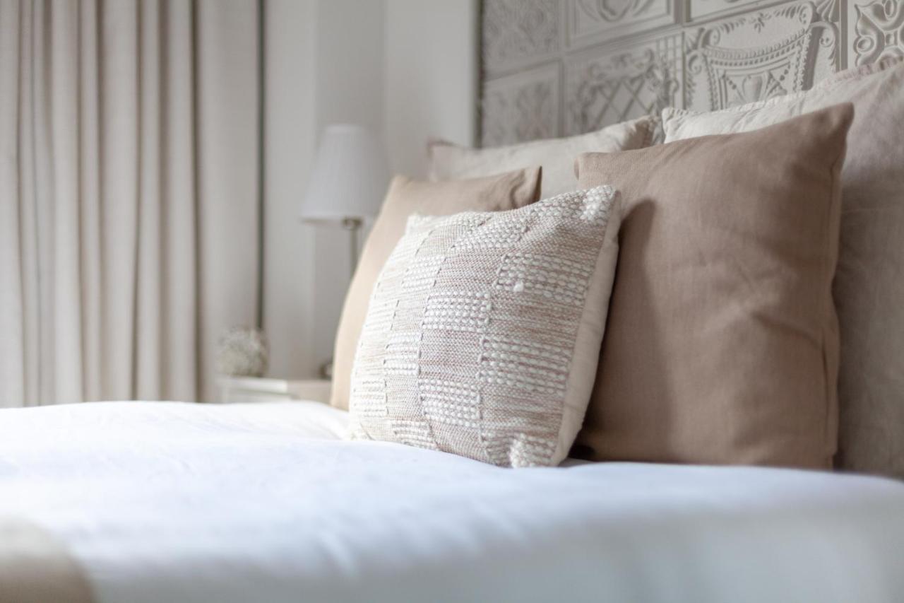 The Ravenscourt Park Collection Apartment