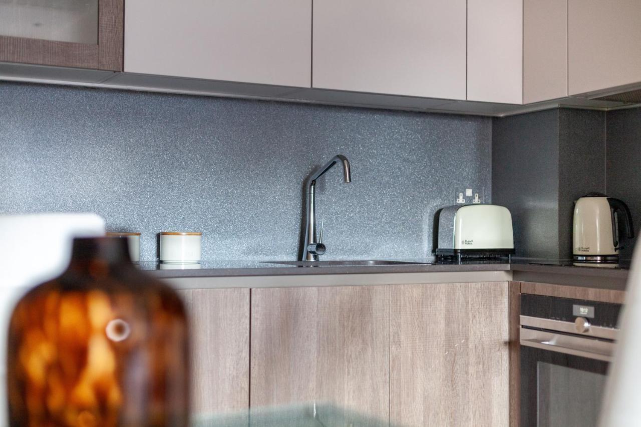 The Ravenscourt Park Collection Apartment