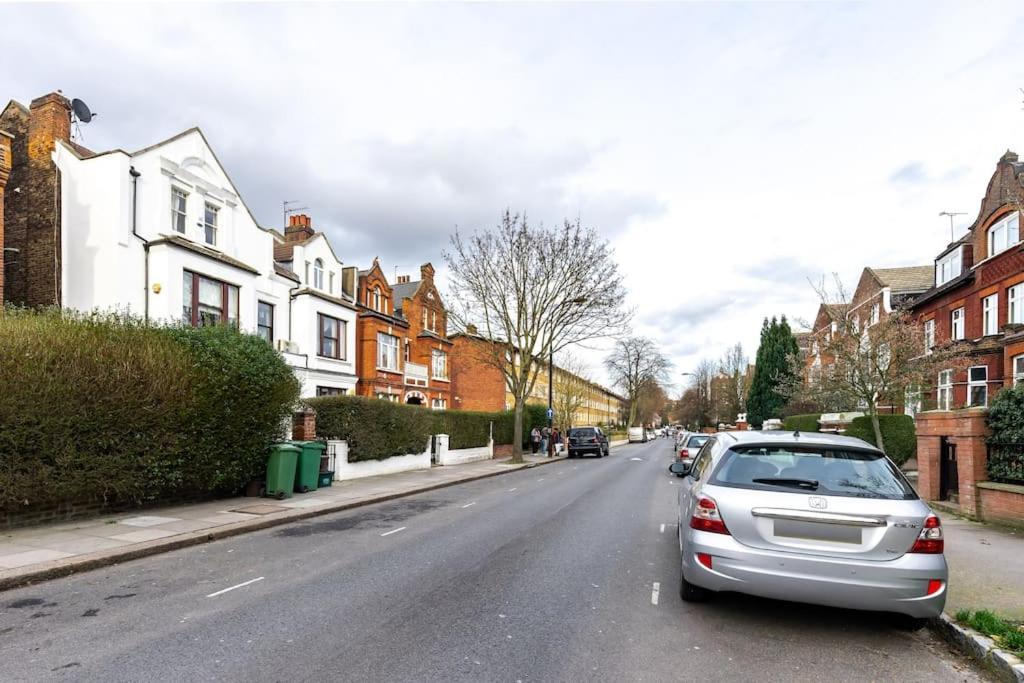Stunning Three Bed In West Hampstead * Londres