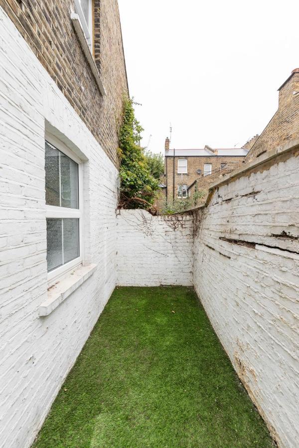 Charming 1 Bed Flat W Courtyard In * London