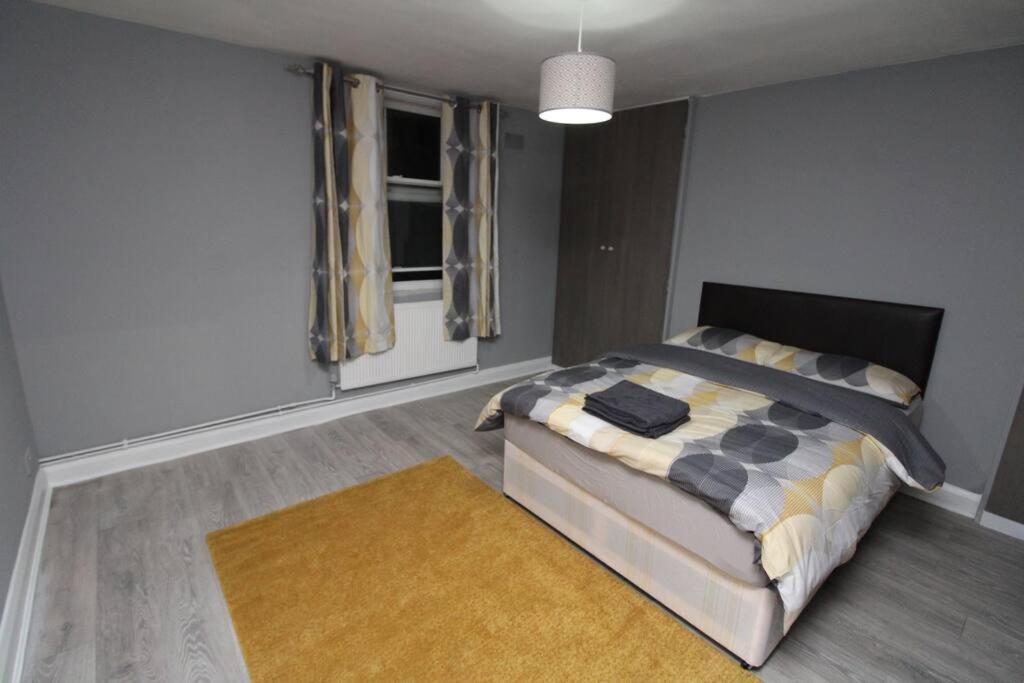 Modern 2 Bed Close To City Londres